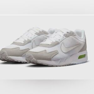 Nike Air Max Solo Phantom White and Tan Sneakers with Green Accent Size 8